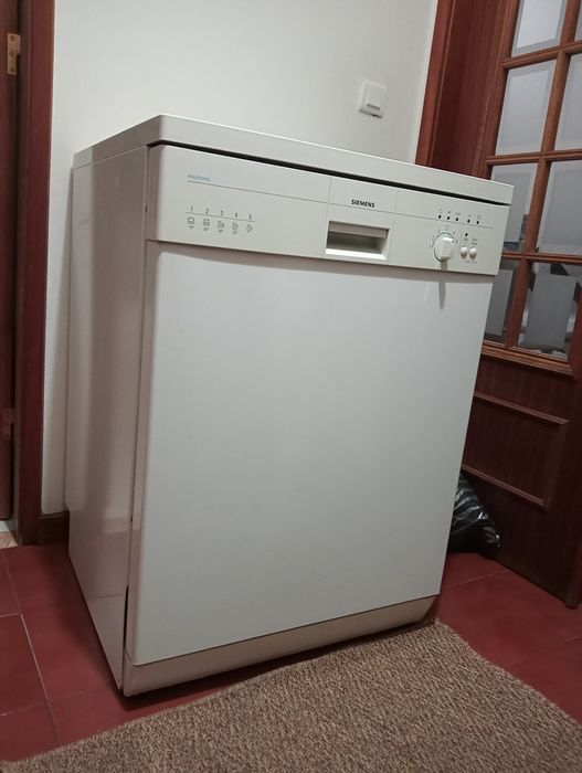 Máquina de lavar louça