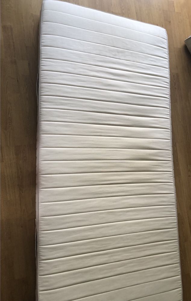 Łóżko młodzieżowe 2 w 1 Ikea Flaxa z materacem