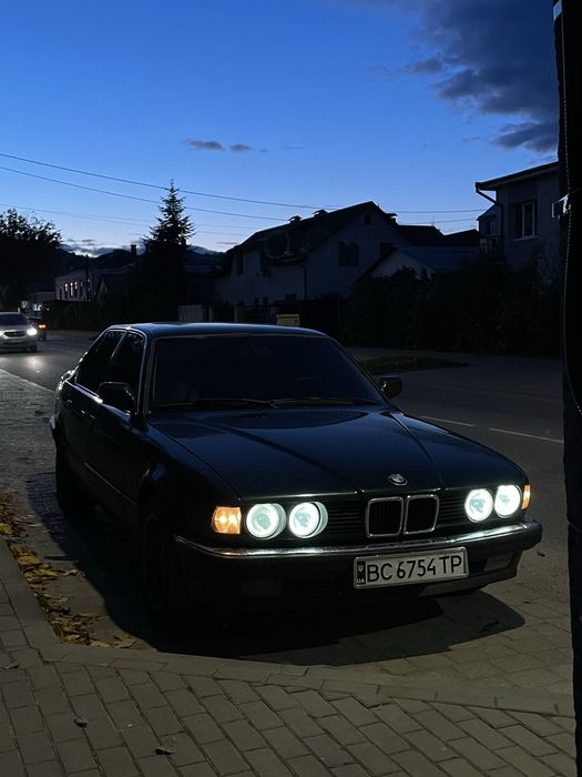 Продам BMW 730 e32