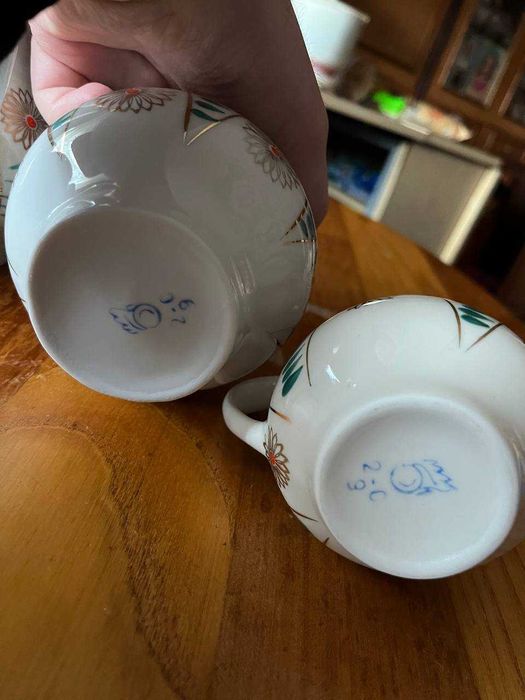 Фаянсовый набор для чаепития