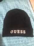 Жіноча шапка guess