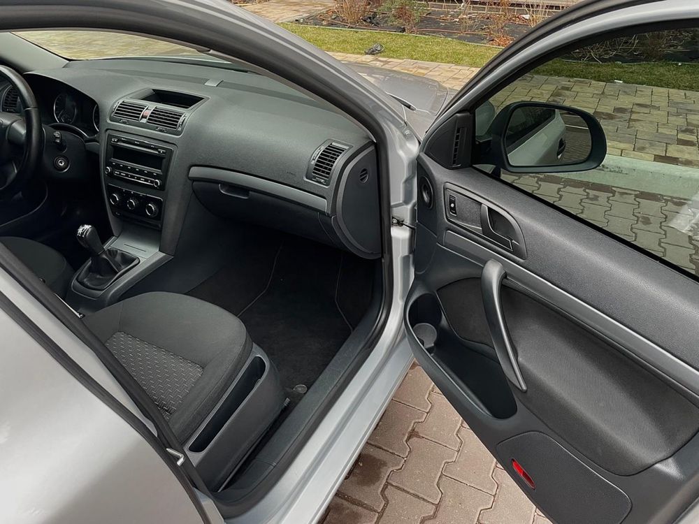 Skoda Octavia 1.6 tdi 2011 год
