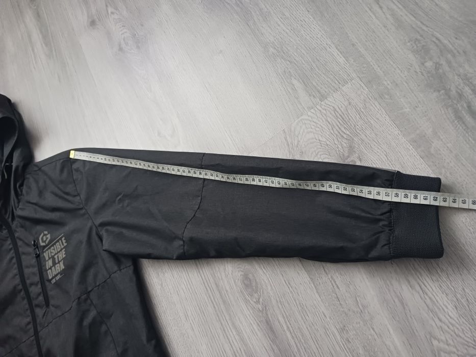 Kurtka przeciwdeszczowa wiatrówka Glostory rozm. 158/164