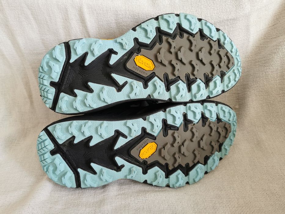 Hoka One One Speedgoat Gore Tex Vibram buty sportowe do biegania 40