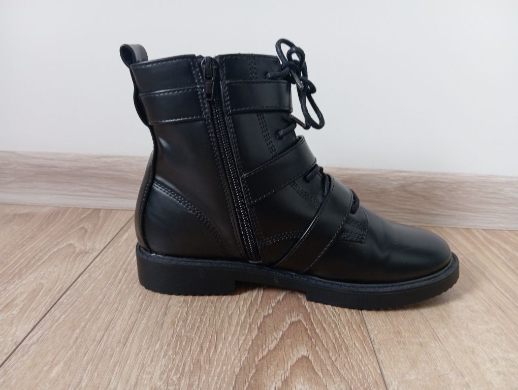 R. 38 jak nowe, botki jesień zima, czarne na zamek, Primark