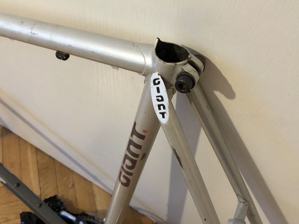 Rama rowerowa Giant Leader- Cr-Mo, stery Shimano 600