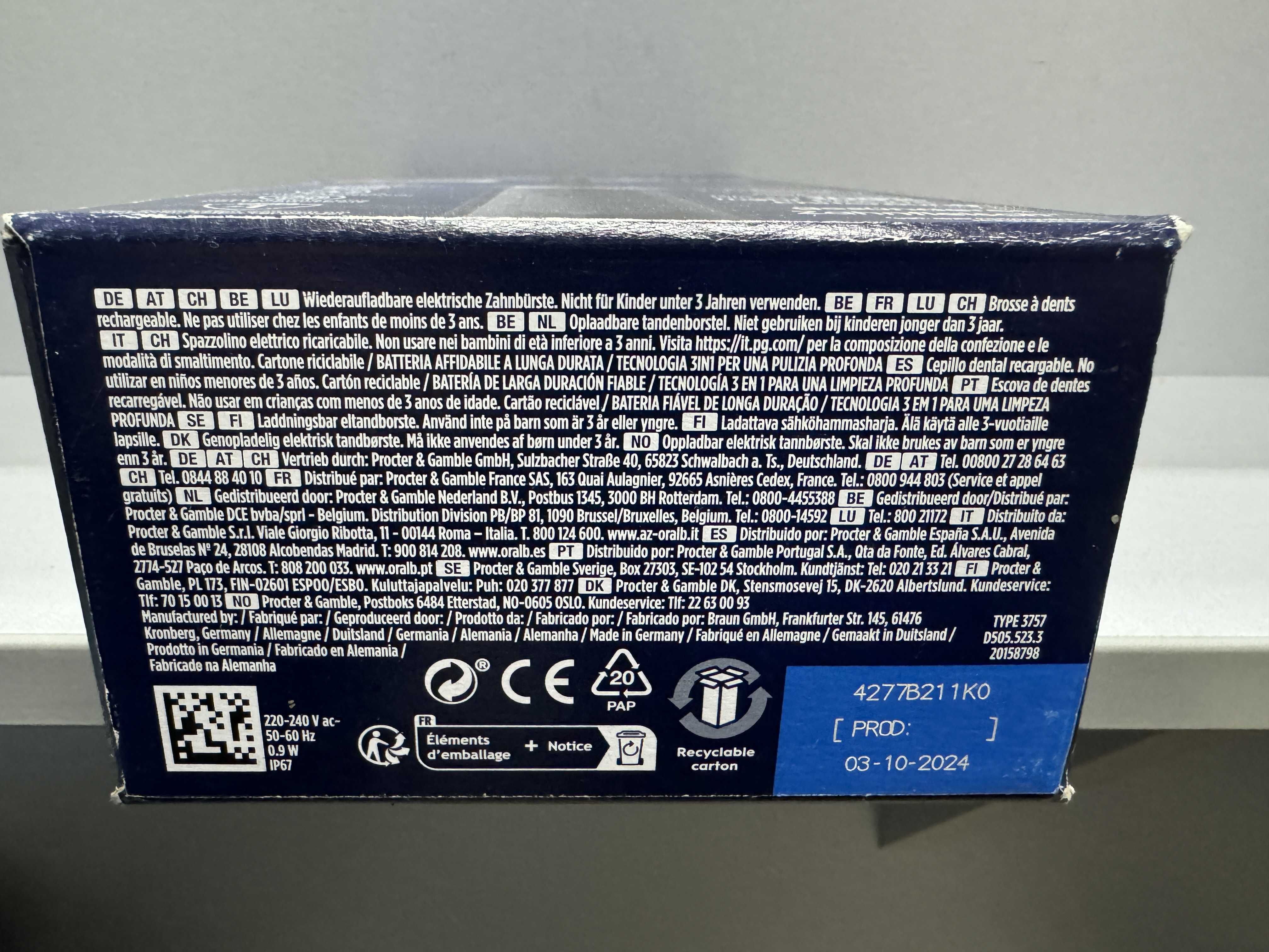 Электрическая щетка  Braun Oral-B  Pro3 3000 Pure Clean Black Нова!