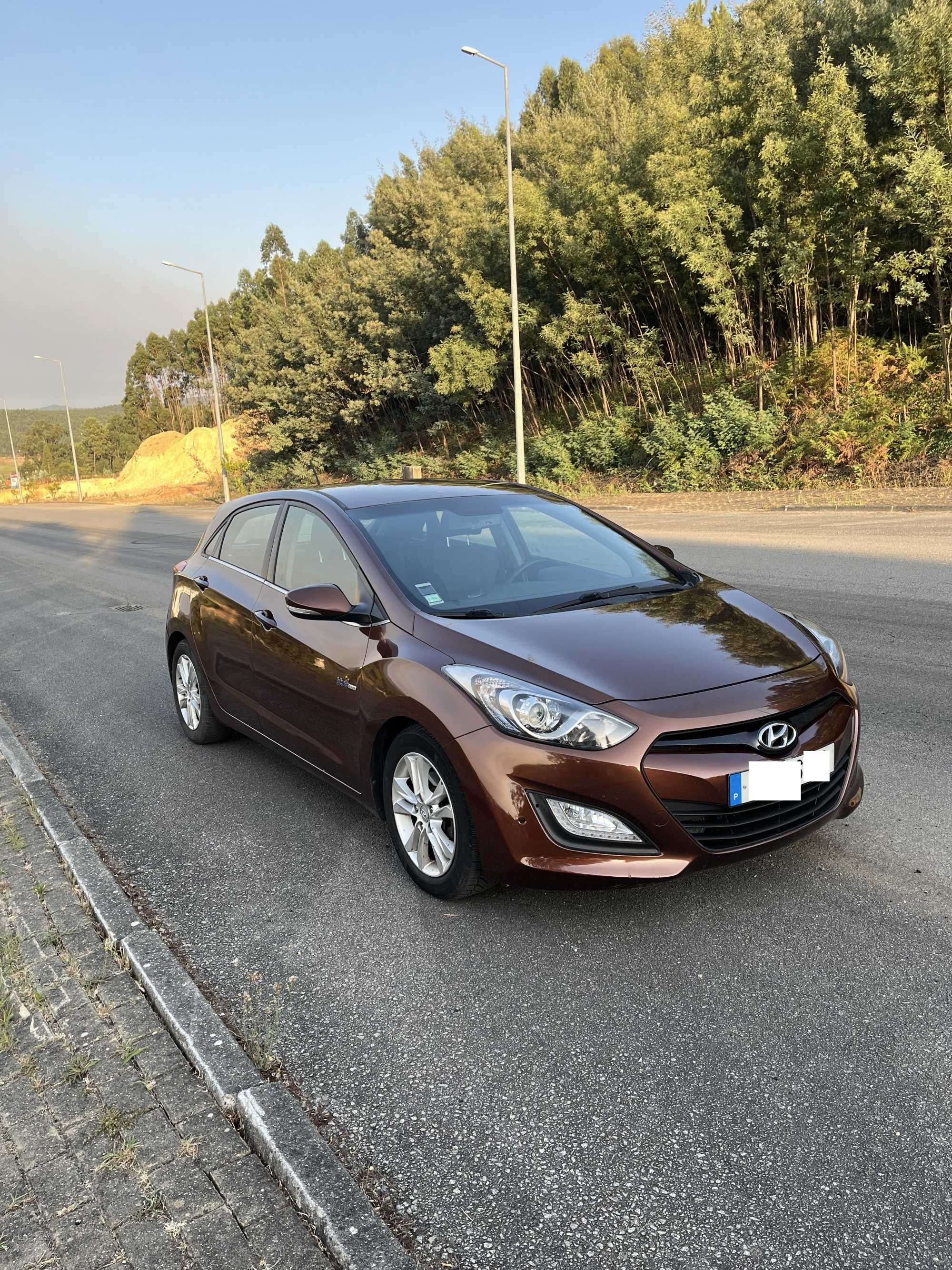 2013 Hyundai COMO NOVO i30 blue drive