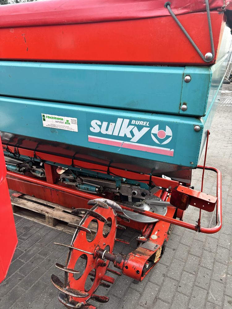 Rozsiewacz nawozów Sulky DPA 3000 XL siewka wapna wapno siewnik