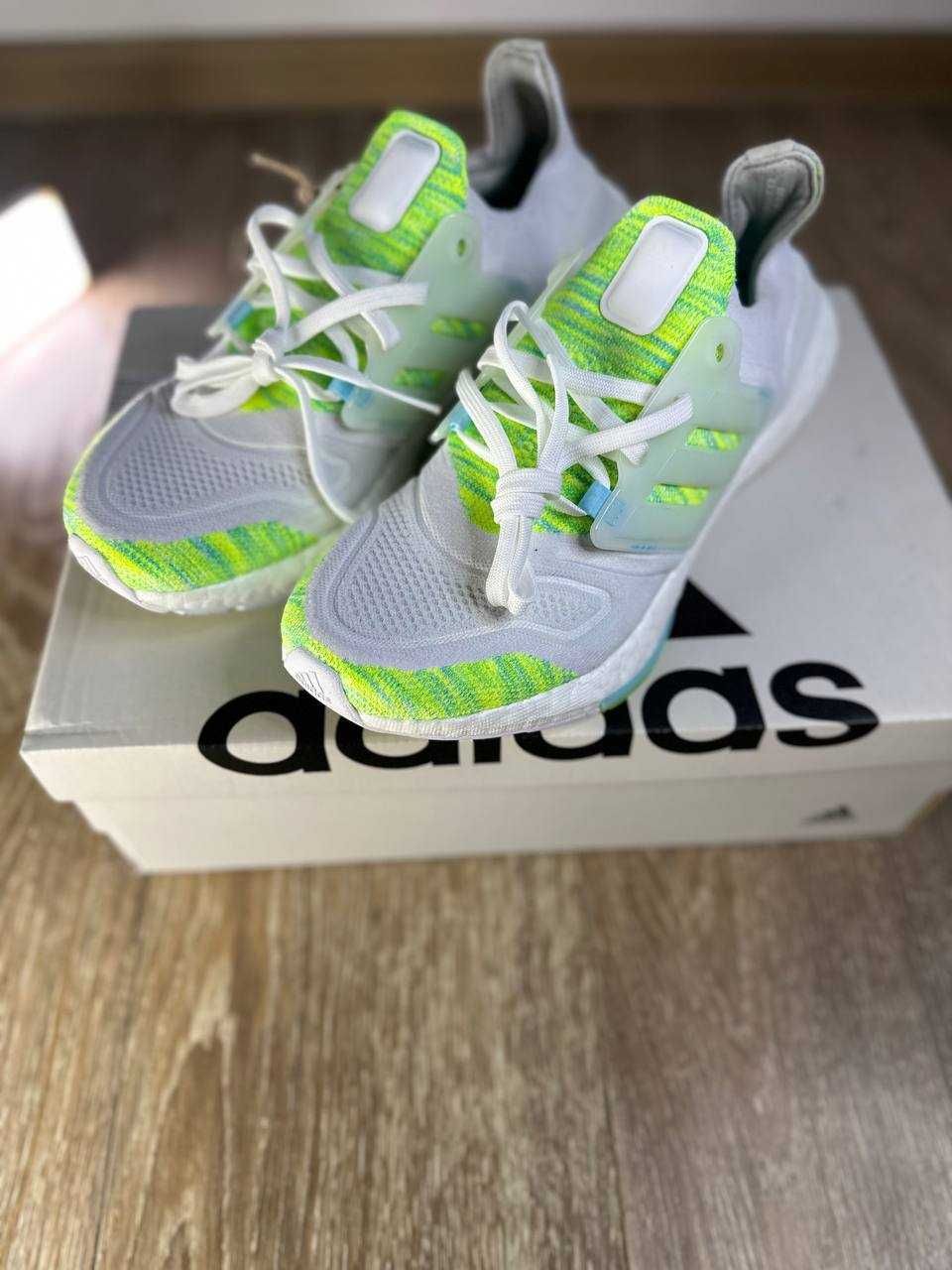 Кросівки Adidas Ultraboost 41