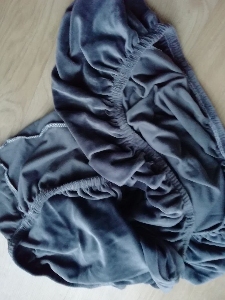 Pokrowce nowe na kanapę lub narożnik