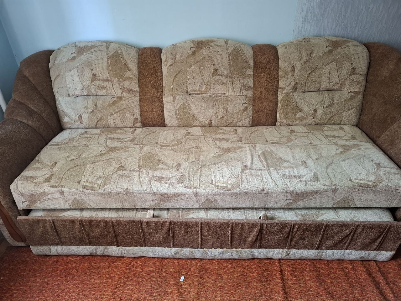Продам диван. В гарному стані.