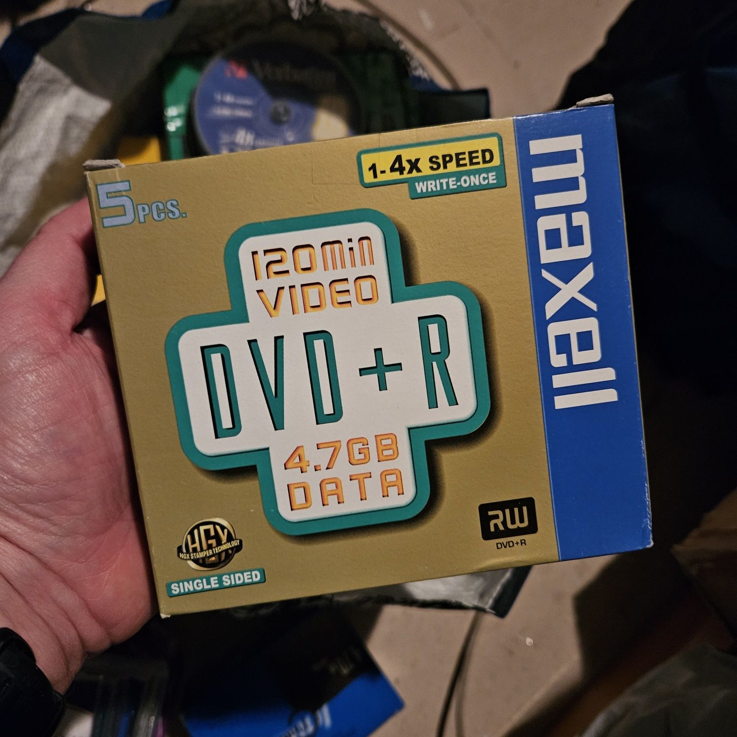 Caixas seladas de DVDs R/RW