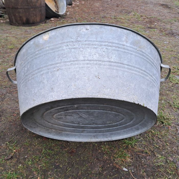 balia metalowa ocynkowana stara szczelna zbiornik donica