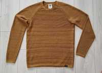 Брендовый мужской свитер от бренда Garcia