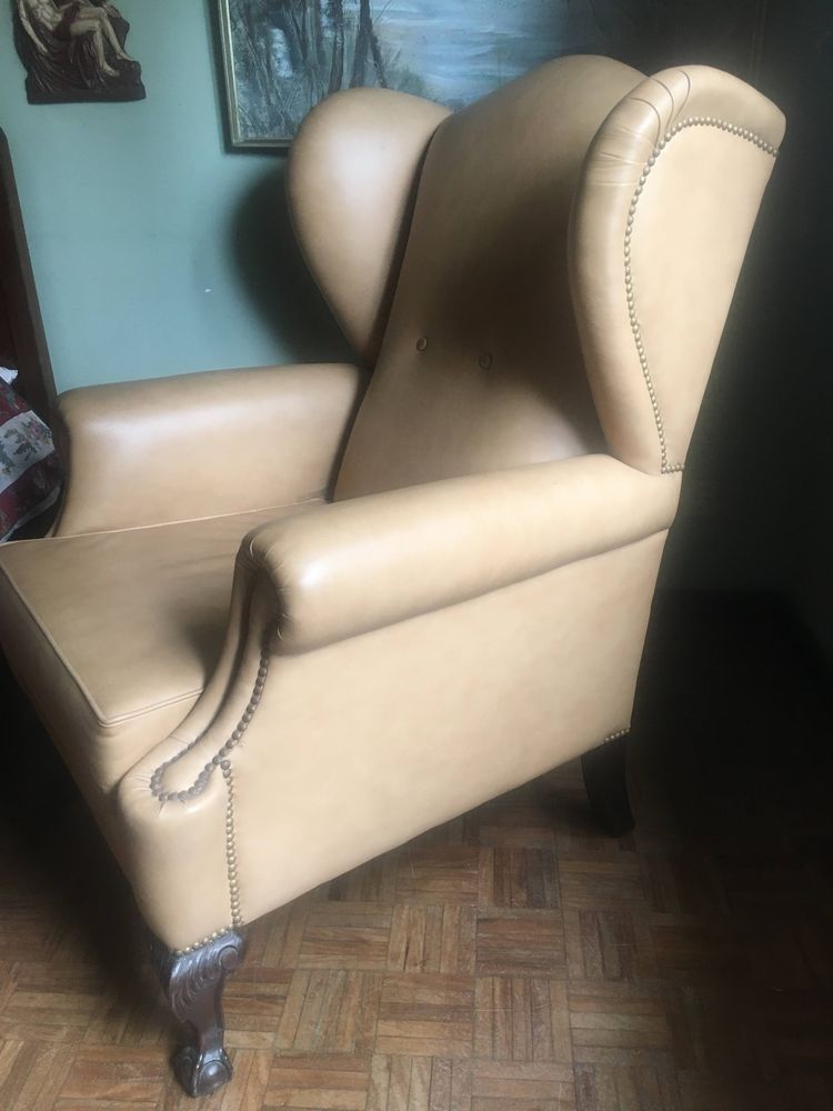 Poltrona em couro restaurada