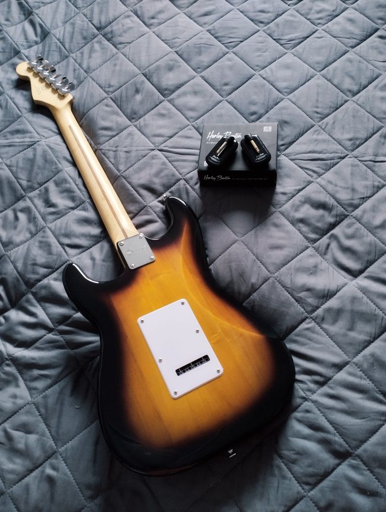 Gitara elektryczna Squier Bullet plus system bezprz Harley Bentone
