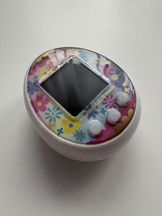 Tamagotchi Meets Pastel