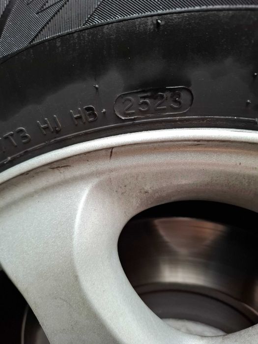 Продам зимові покришкі