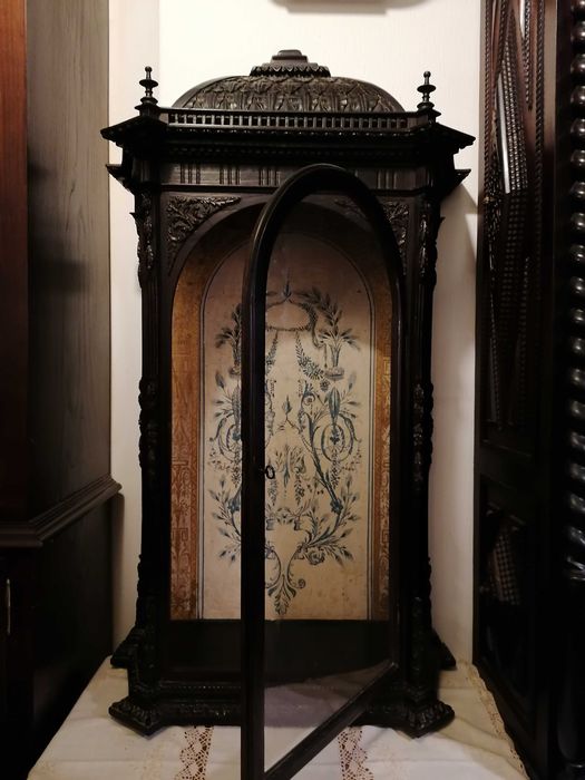 Móvel Vitrine - Oratório - Antigo