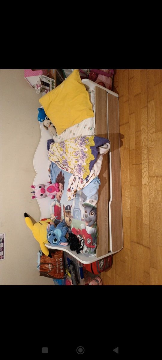 Cama dupla( cama de baixo rebatível)