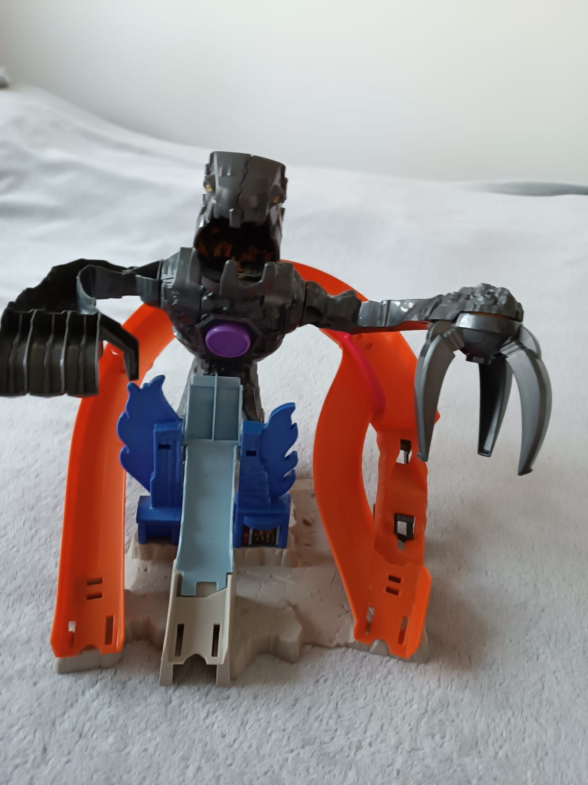 Tor Atak Nitrobota Hot Wheels.
Czysty , z domu gdzie się nie
