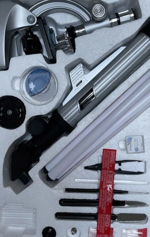Conjunto microscópio 900 e telescópio