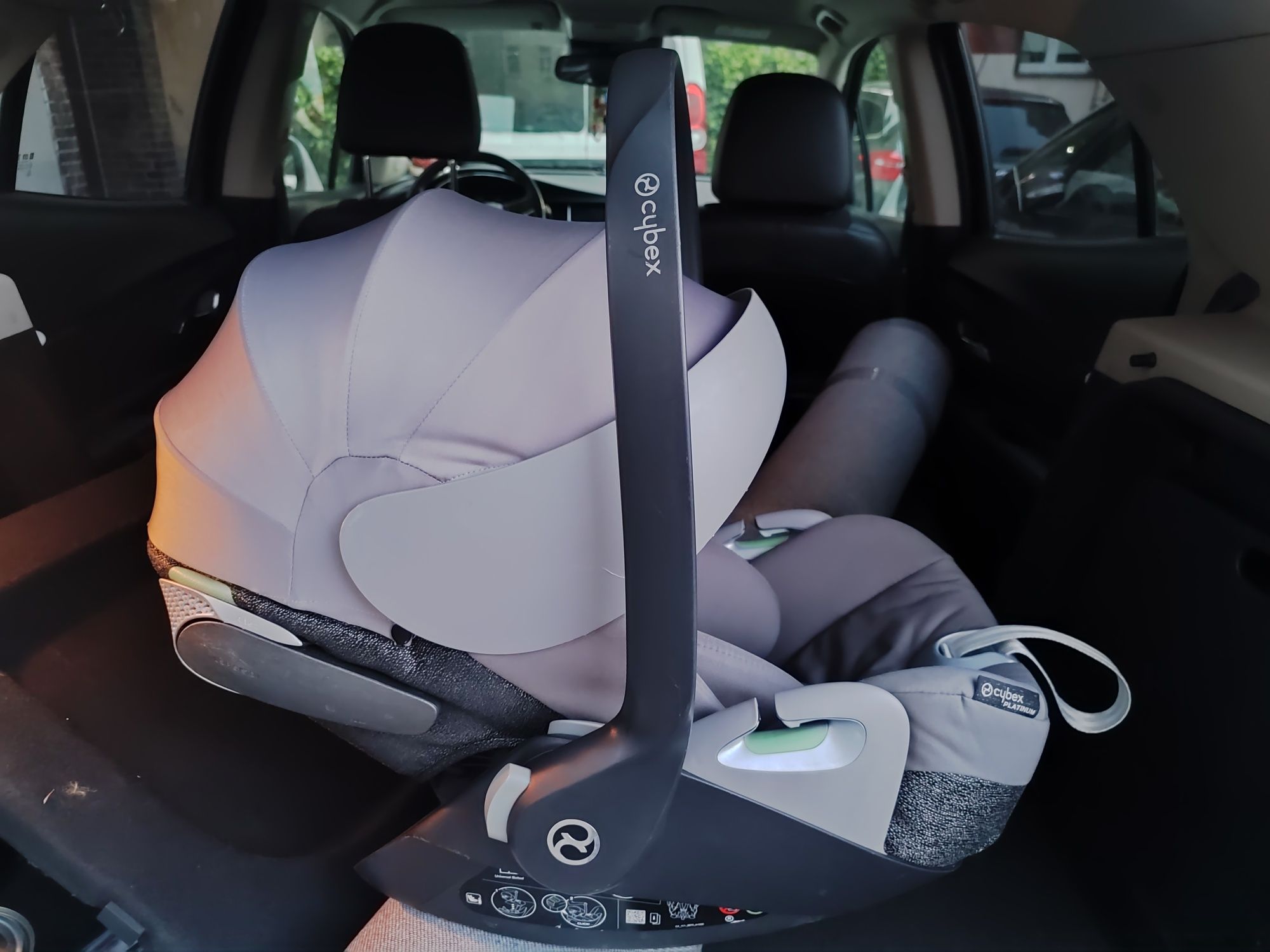 CYBEX Platinum Cloud T i-Size - w pełni sprawny - po wypraniu.