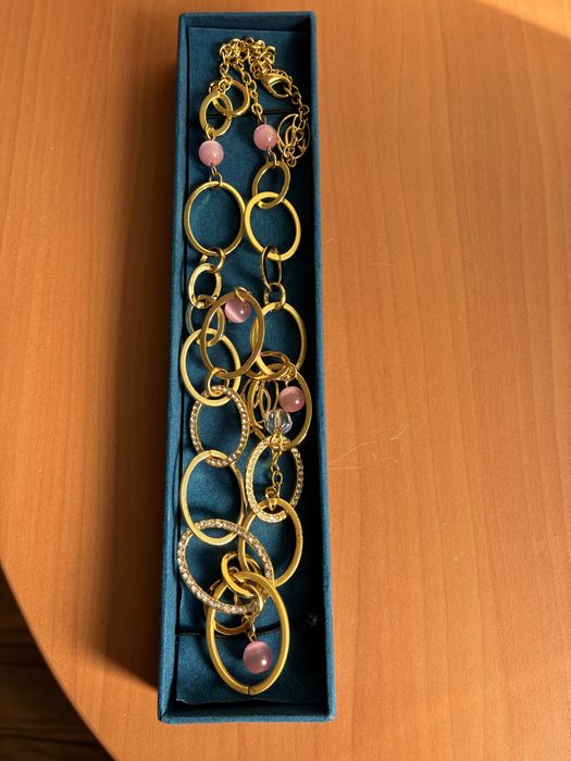 Золотистое ожерелье