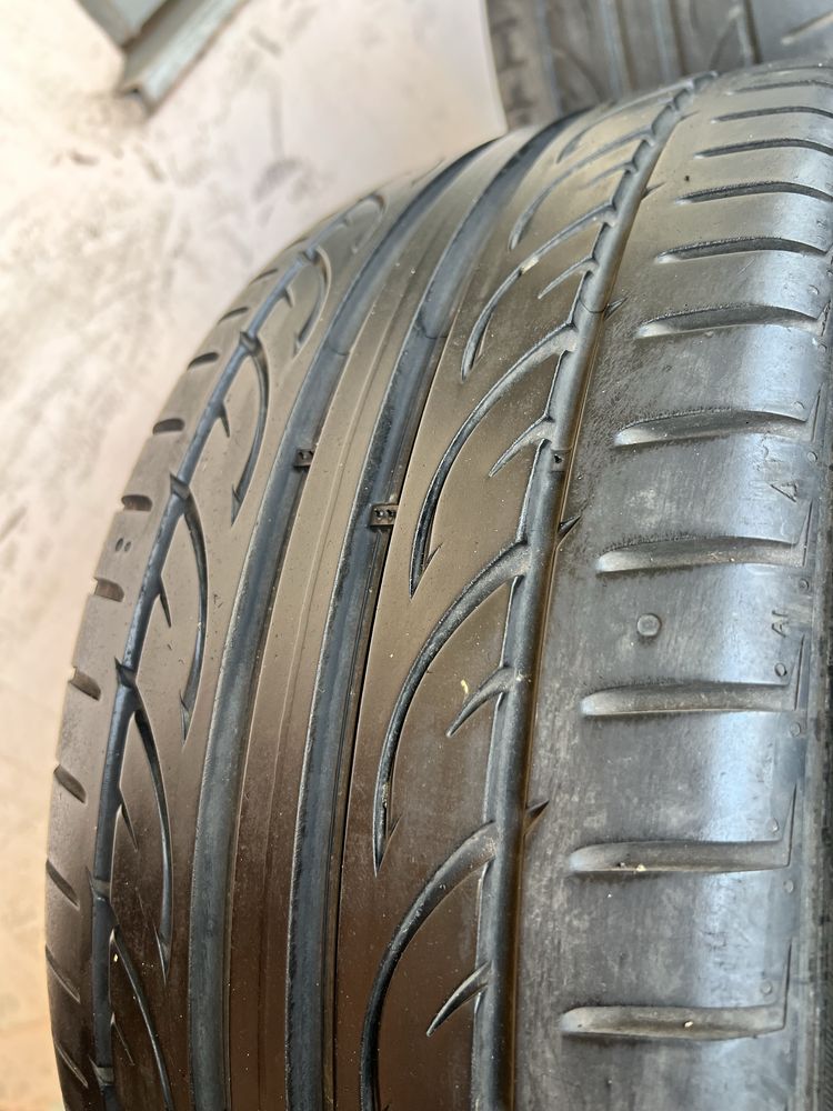 Продам комплект шин 215 40. 17hankook