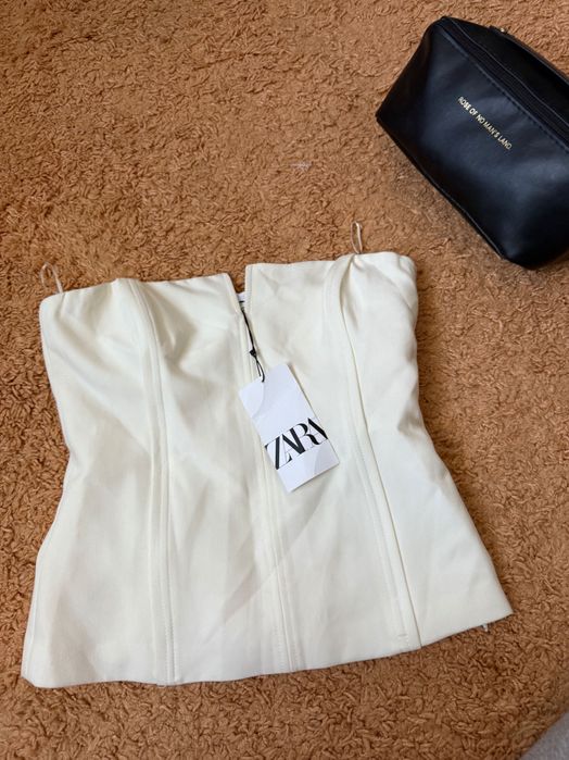 Корсет бренду Zara