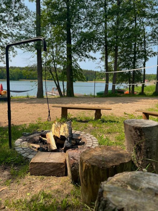 Całoroczny dom nad jeziorem SEN MAZUR z sauną, jacuzzi ,własną plażą