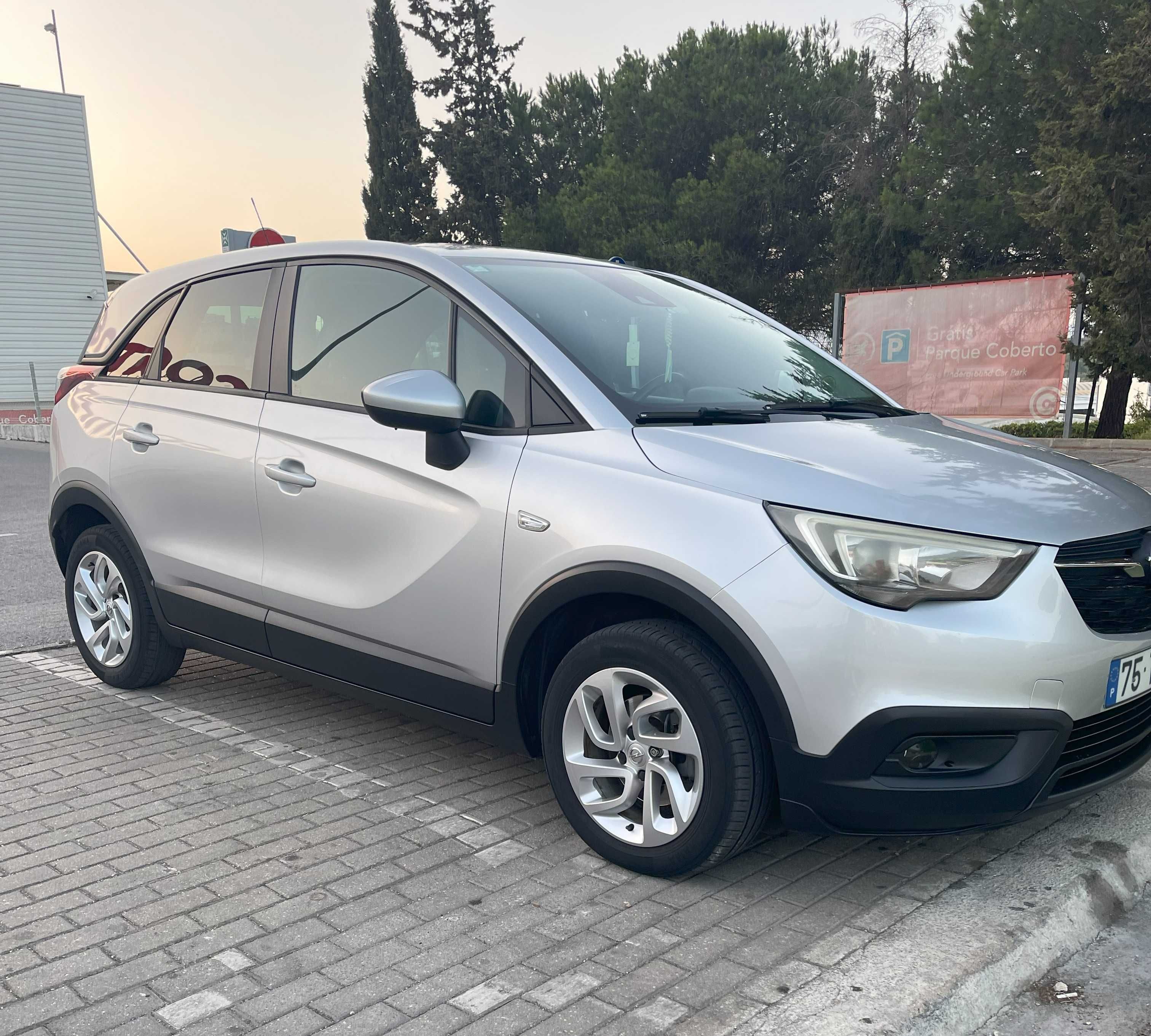 Opel Crossland X, 2017