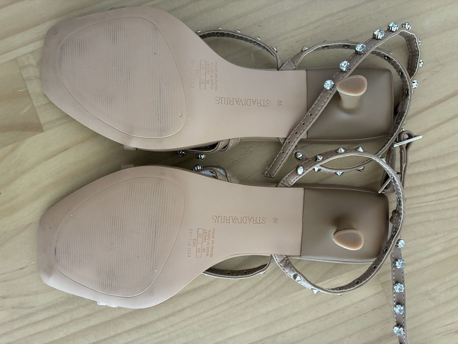 Sandalias Stradivarius