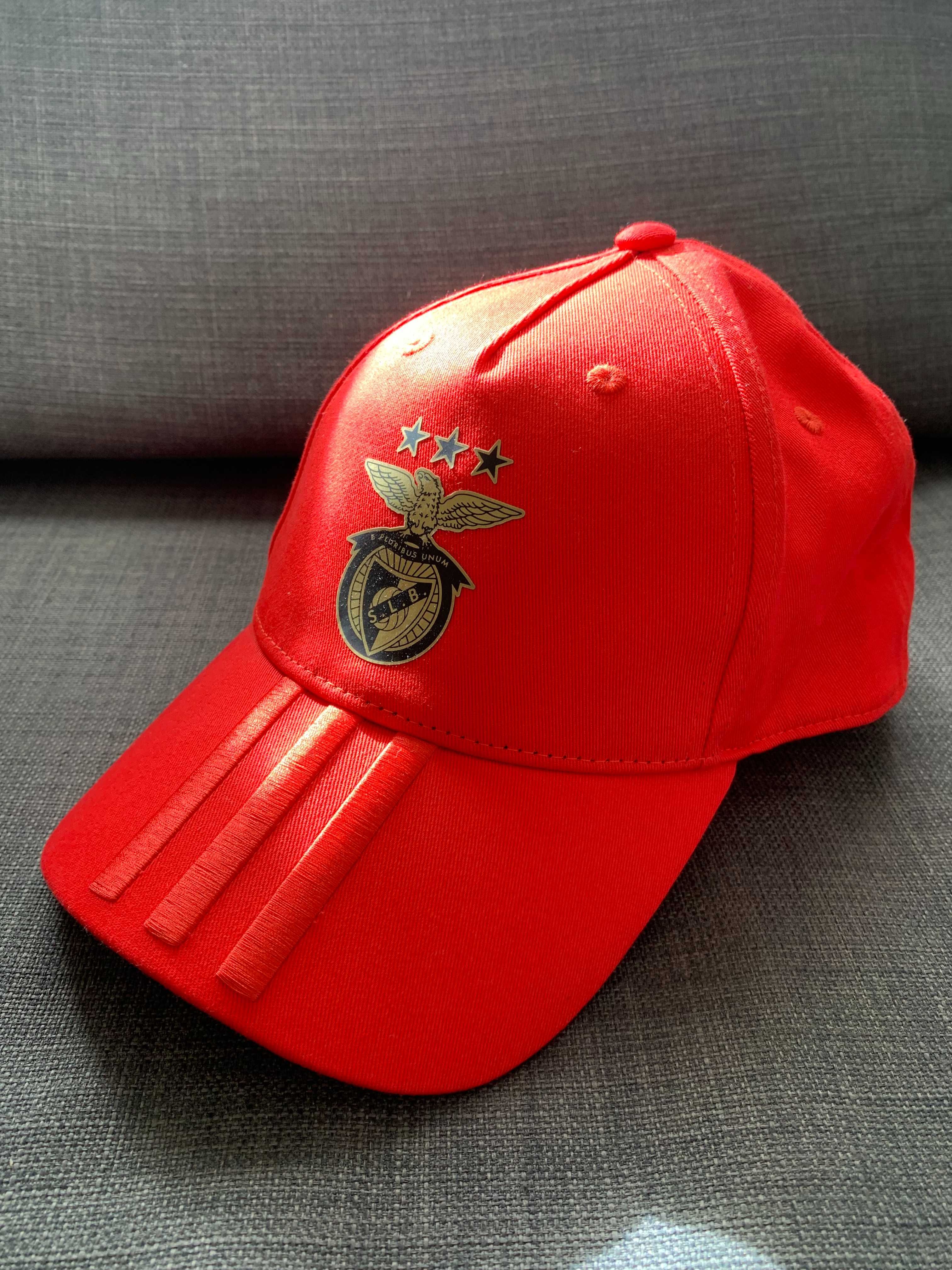 Chapéu Benfica Adidas 2020, 2021 vermelho e dourado