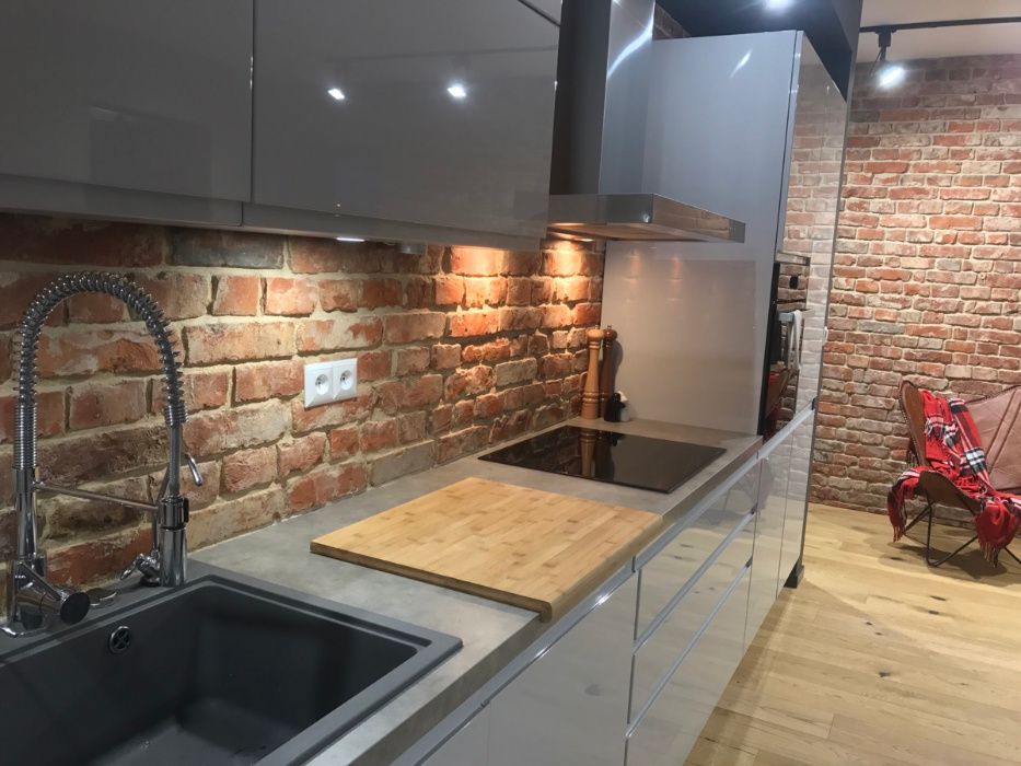 Stare Cegły Dekoracyjne na Ścianę i Elewacje, Kamień Ozdobny, Płytki