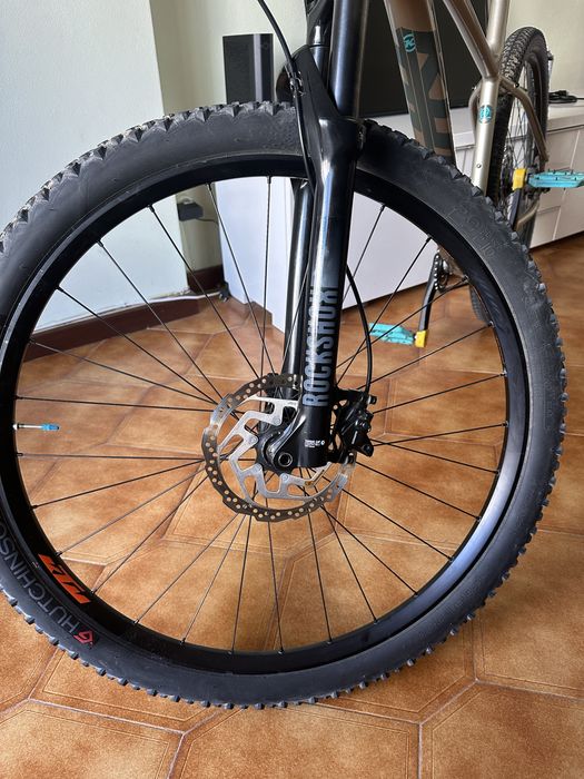 Vendo Btt kona aro 29 de montanha ou troco