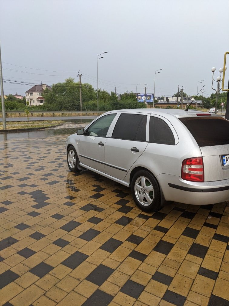 Продам шкоду фабію в гарному стані