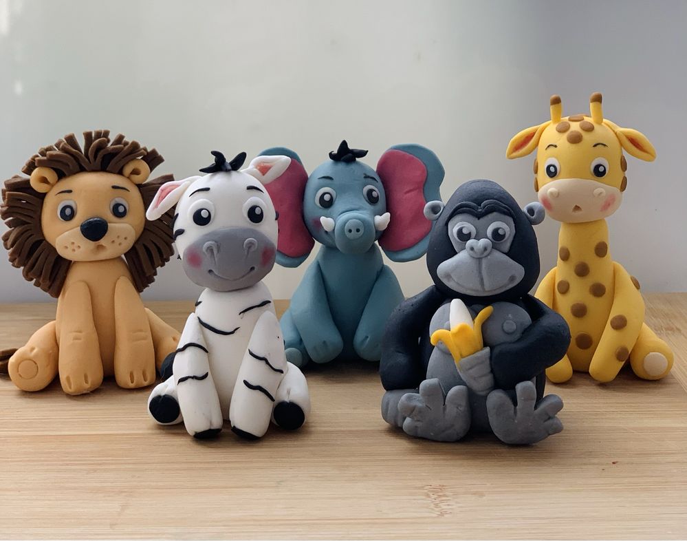Figurka z masy cukrowej ozdoba na tort lew zebra goryl słoń żyrafa