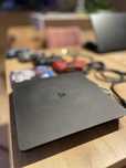 Play Station 4 - konsola z alcesoriami