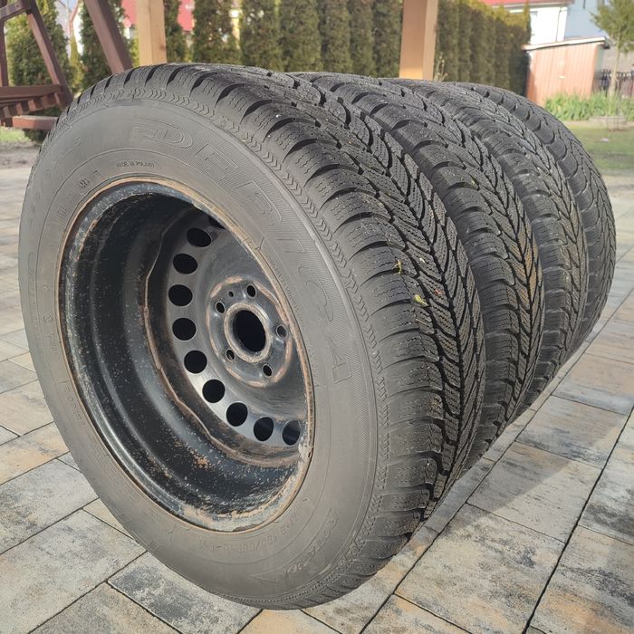 Dębica opony zimowe 195/65 r15 z felgami stalowymi