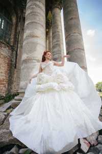 шикарна весільна сукня