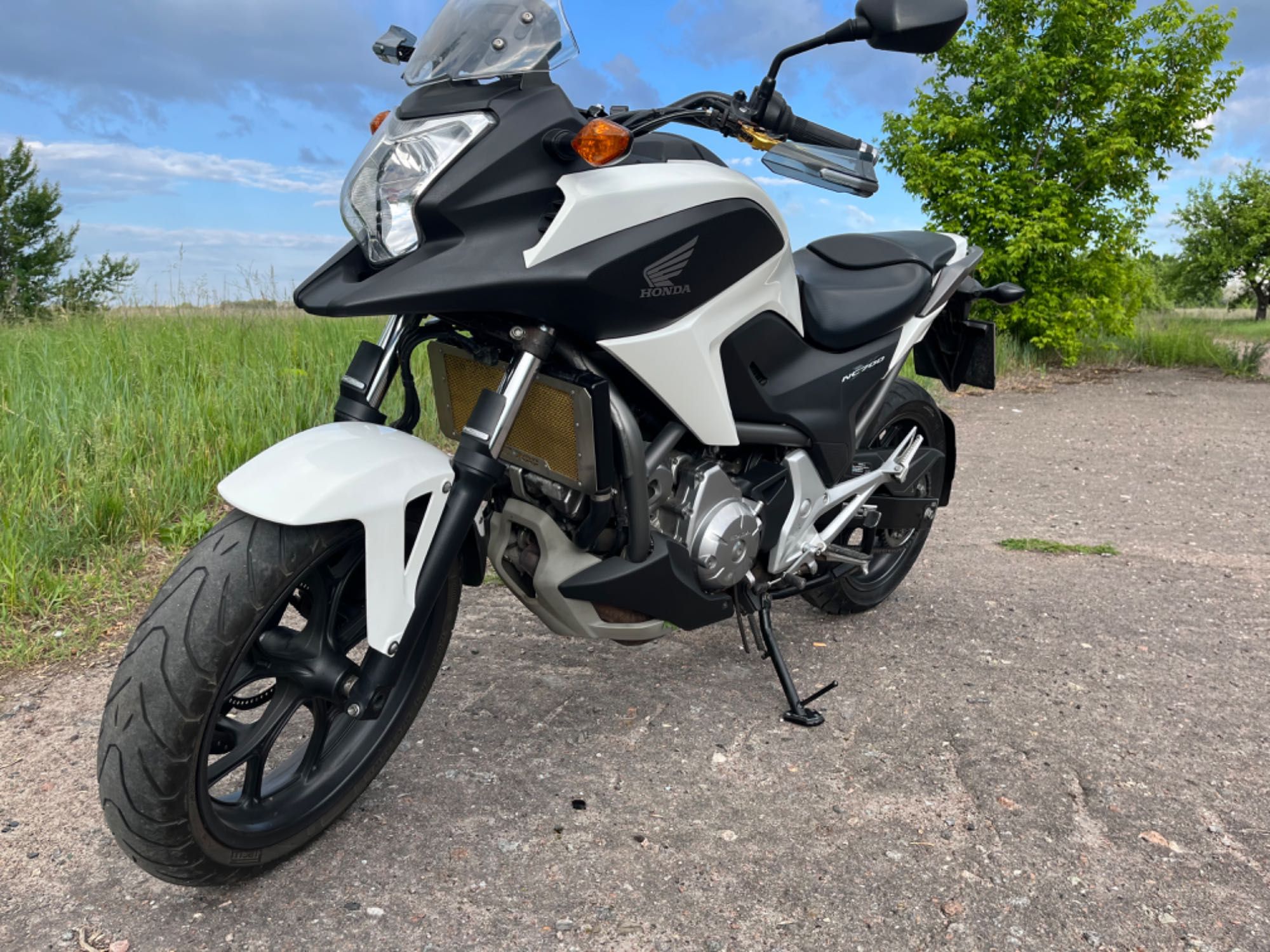 Мотоцикл Honda NX 700 x