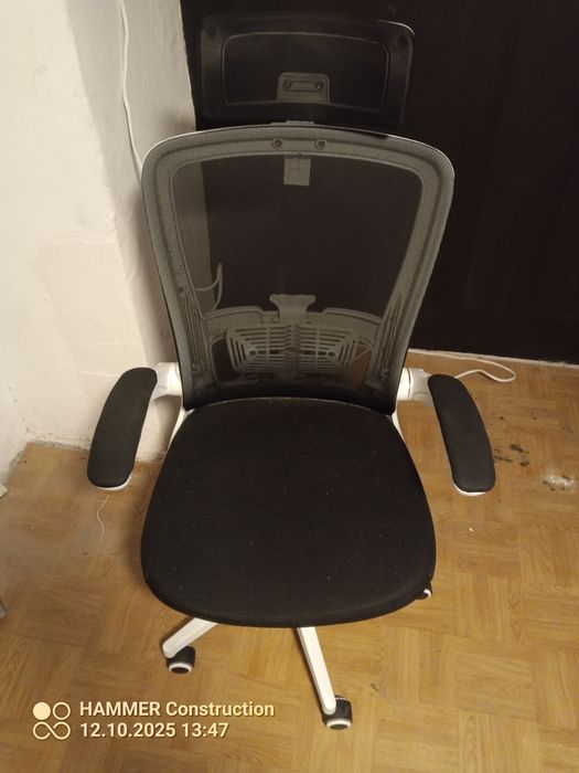Sprzedam krzesło biurowe
