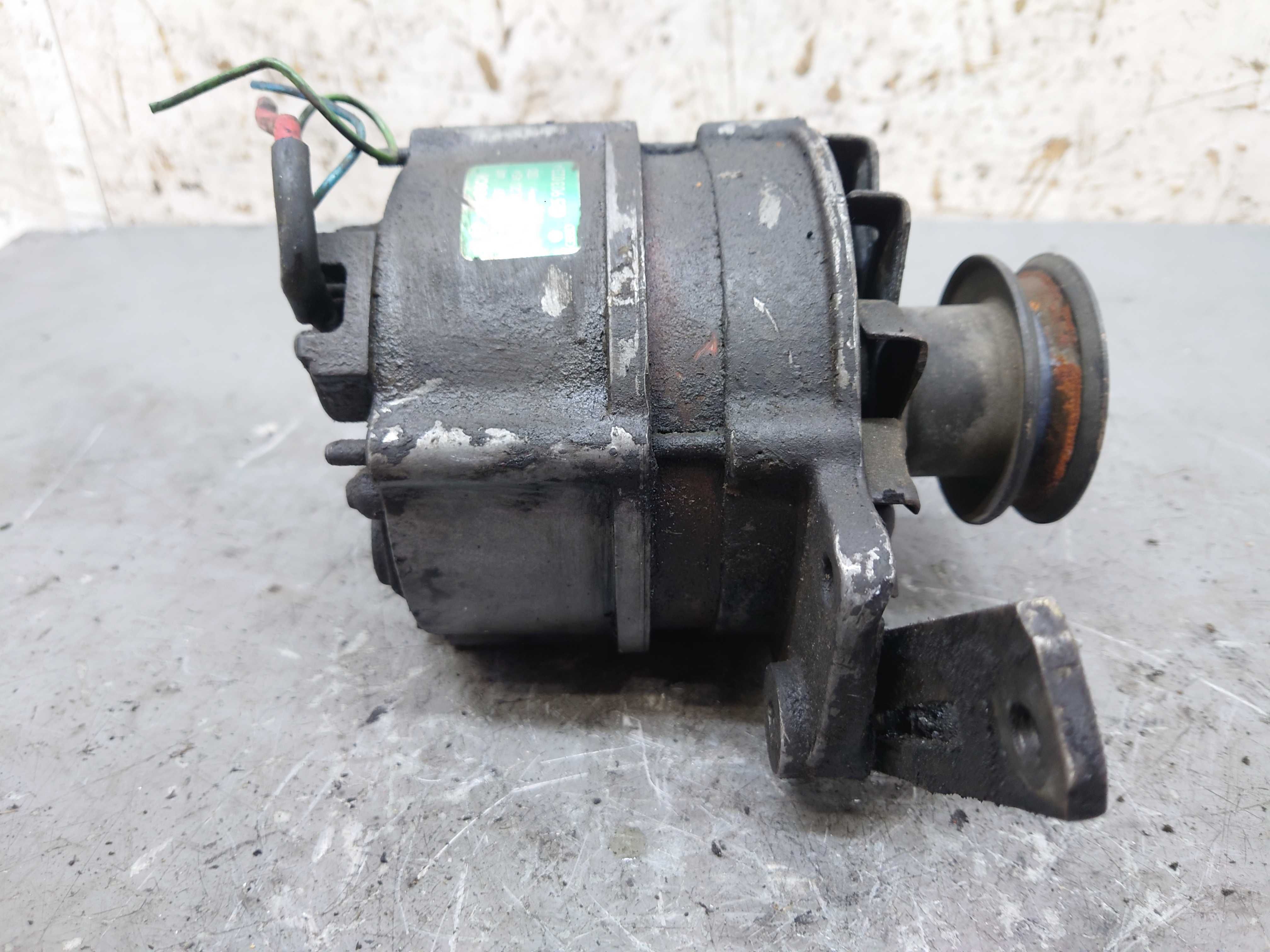 Volkswagen Transporter T3 III Audi 80 B3 1.9 TDI Alternator