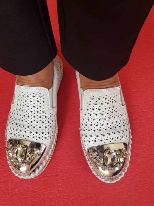 Mokasyny Włoskie białe z kamykami roz 36