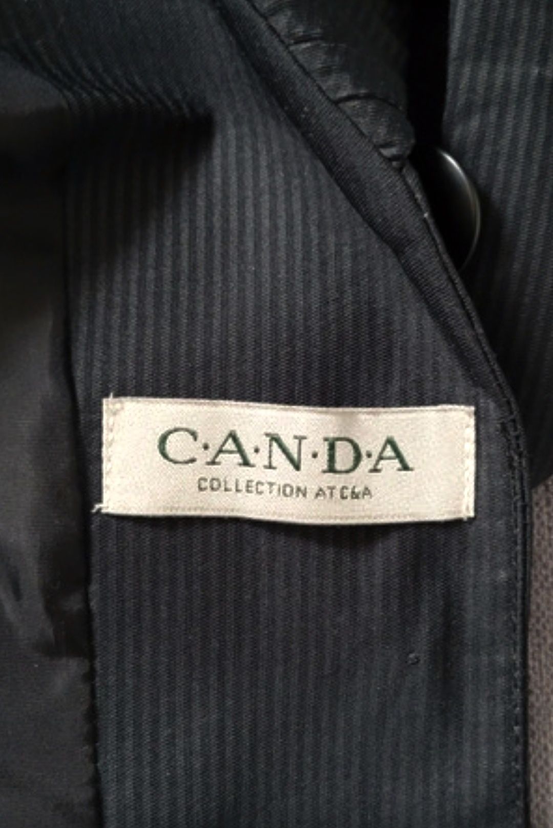 Czarna elegancka marynarka C&A r. 40
