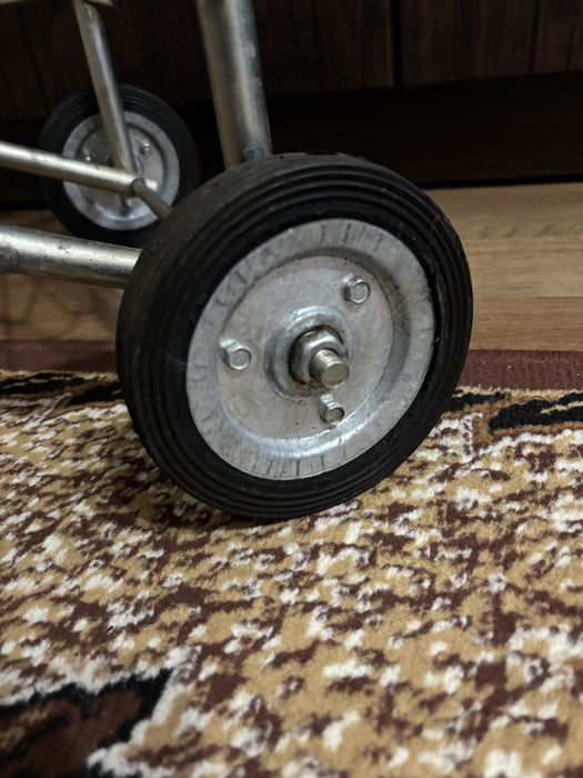 Возок , тележка ,, кравчучка ‘’ в идеальном состоянии новая