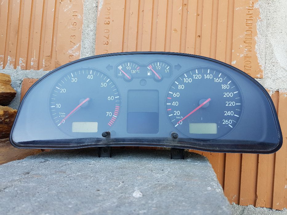 Licznik zegary półFIS VW PASSAT B5