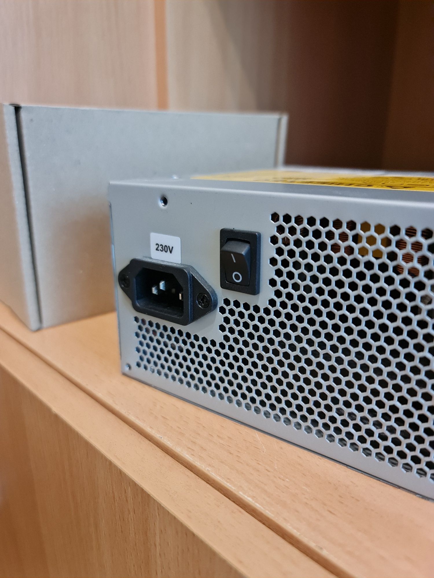 Блок питания ПК Chieftec 700W iArena